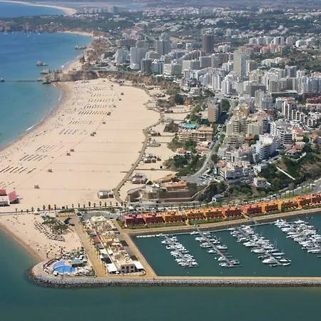 Cozy And Comfortable Studio With Balcony 90 M To The Beach Portimão